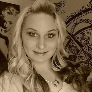 Meet your Posher, Crystal